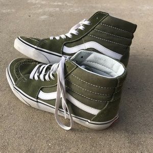 Sk8-HI Platform Lace-Up Vans